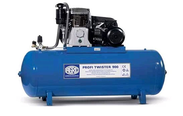 Aggregat auf liegendem Behälter ohne Schalldämbox Aggregat auf liegendem Behälter ohne Schalldämbox